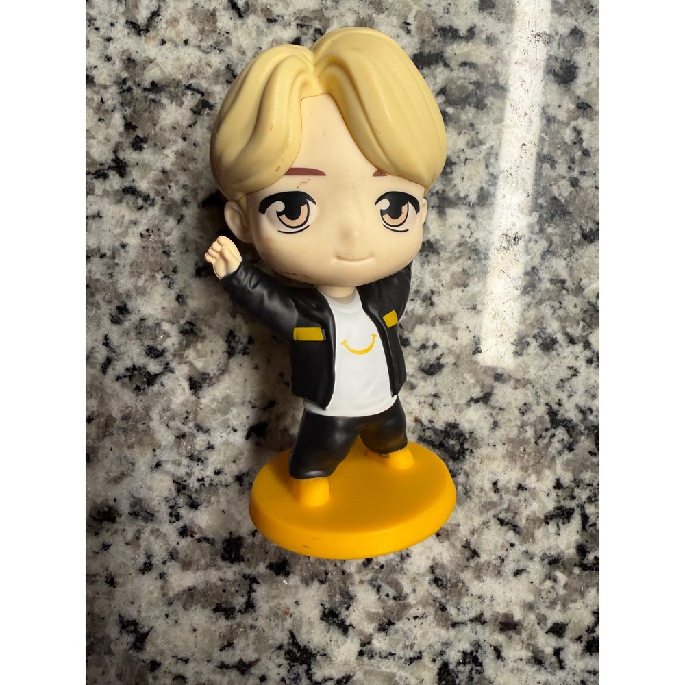 BTS TinyTAN Jimin Dynamite Figure K-Pop‎ Collectible Toy Blonde Hair Yellow Base